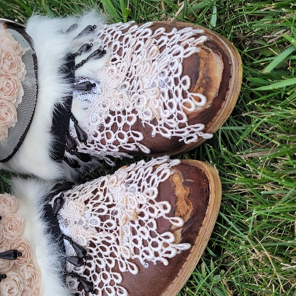 Upcycled cowboy boho wedding boots💍💎🤠 - Picture 2 of 9